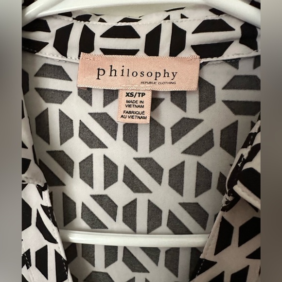 Button up blouse - Picture 4 of 6